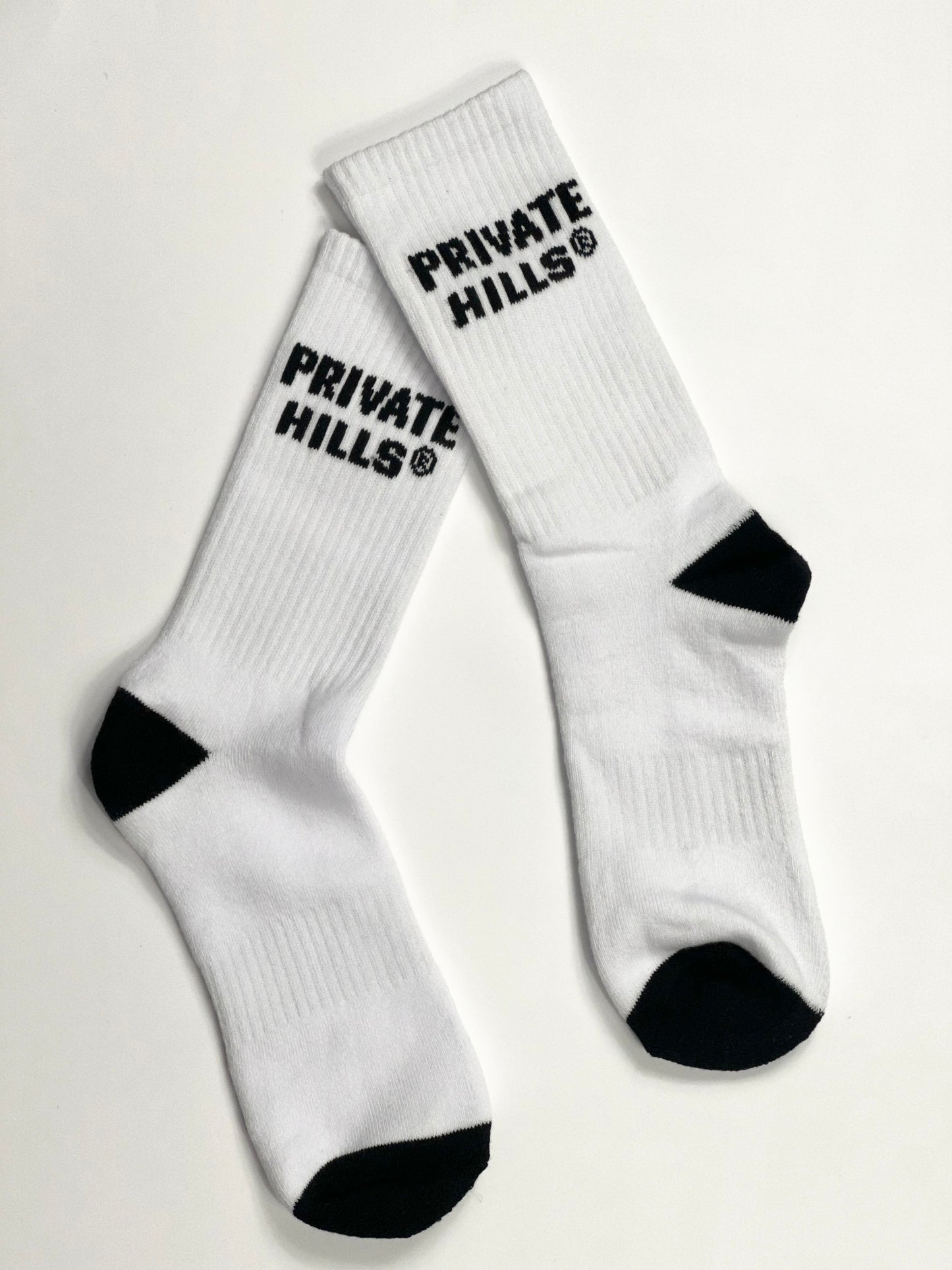 Memento Logo SocksSoft mid-calf cotton socks with our staple Private Hills logo on both sides. 
 
Material: 100% Cotton
SocksPrivate Hills