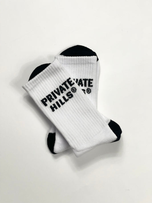 Memento Logo SocksSoft mid-calf cotton socks with our staple Private Hills logo on both sides. 
 
Material: 100% Cotton
SocksPrivate Hills